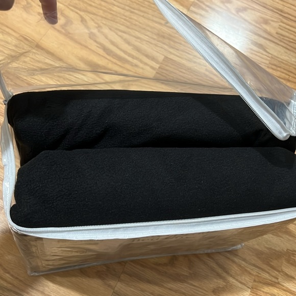 Easy-Going 100% Waterproof Dog Bed Cover, SOFT FABRIC , Pet Blanket QUEEN - Picture 4 of 8